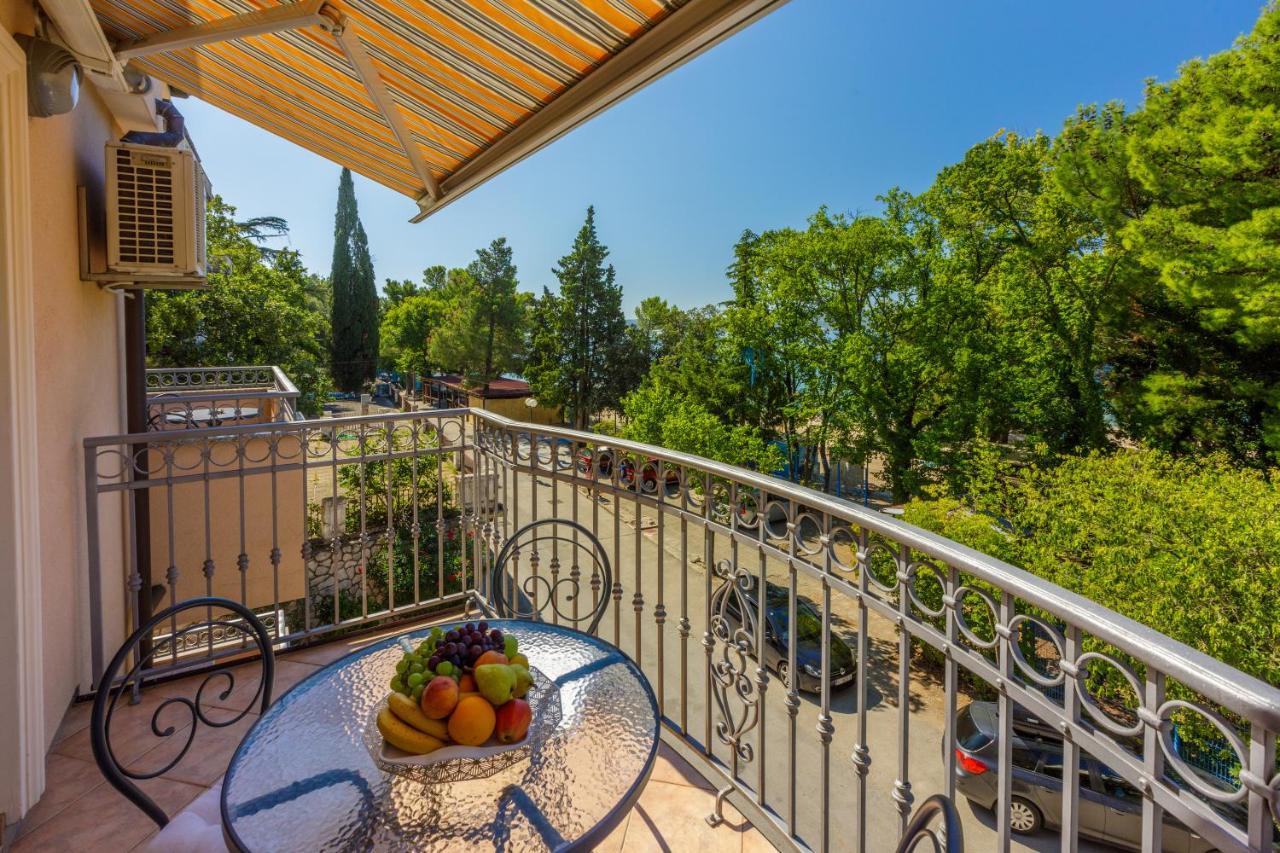 Amfora Apartments Crikvenica Exterior foto