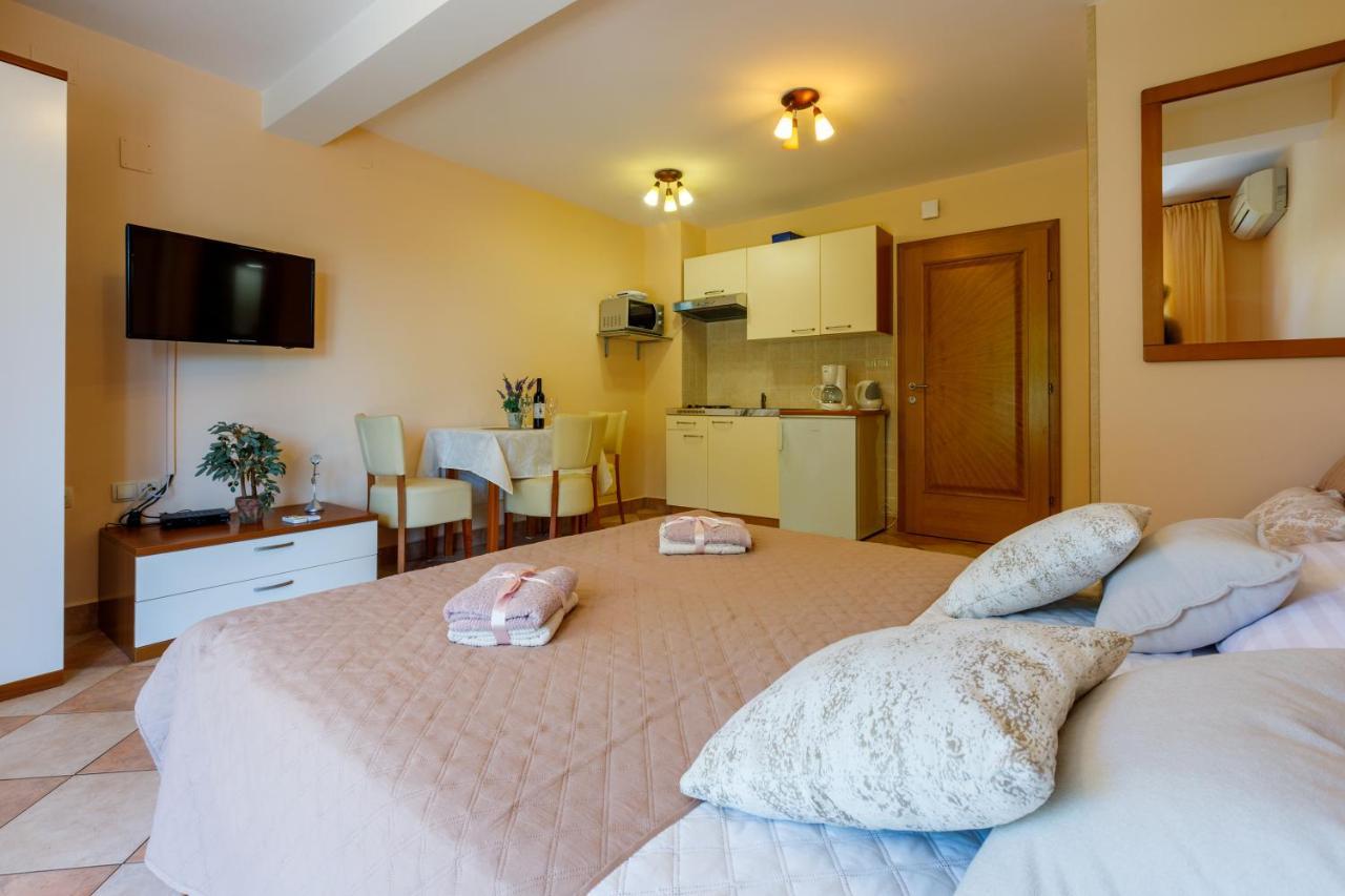 Amfora Apartments Crikvenica Exterior foto