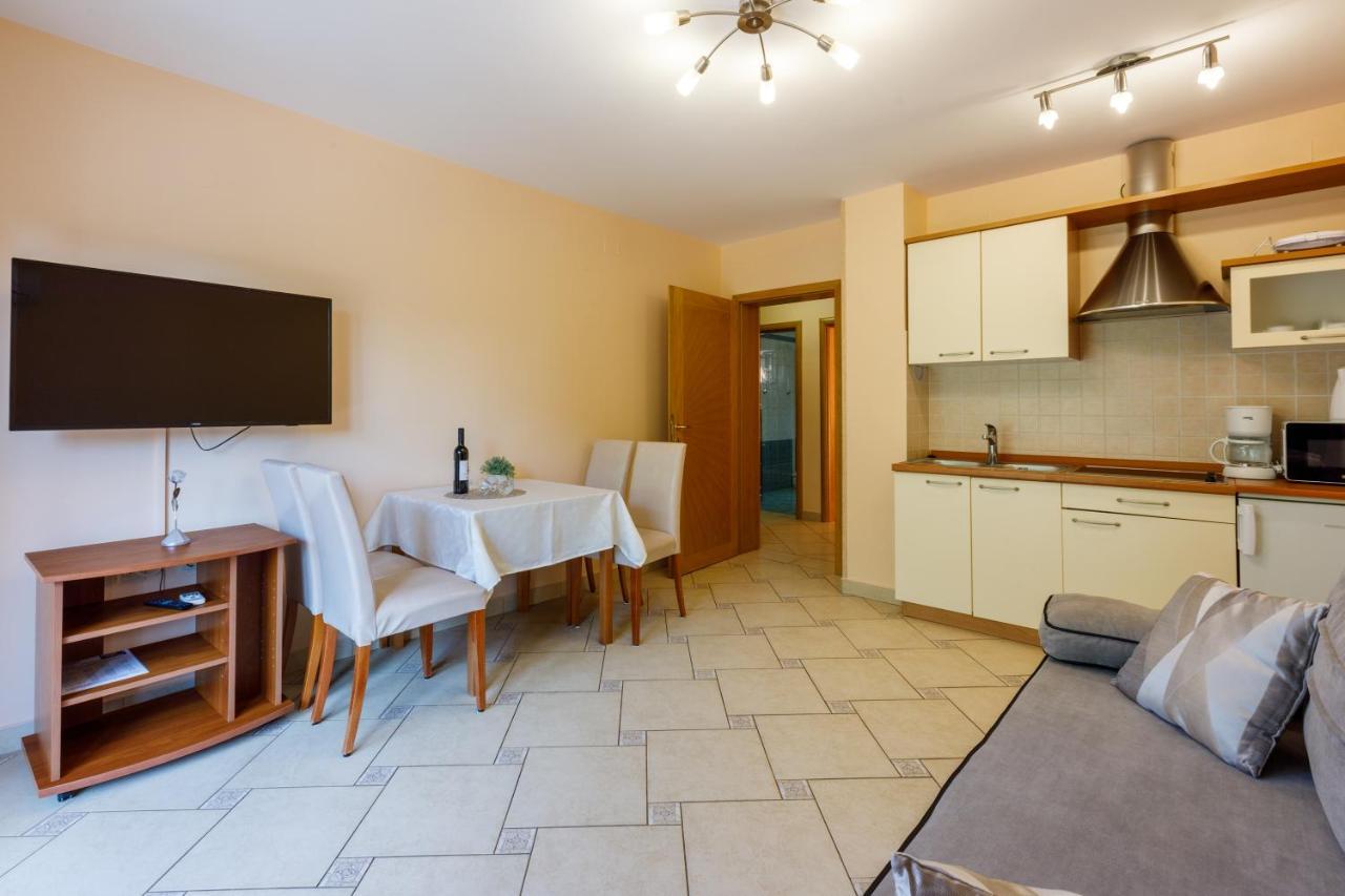 Amfora Apartments Crikvenica Exterior foto