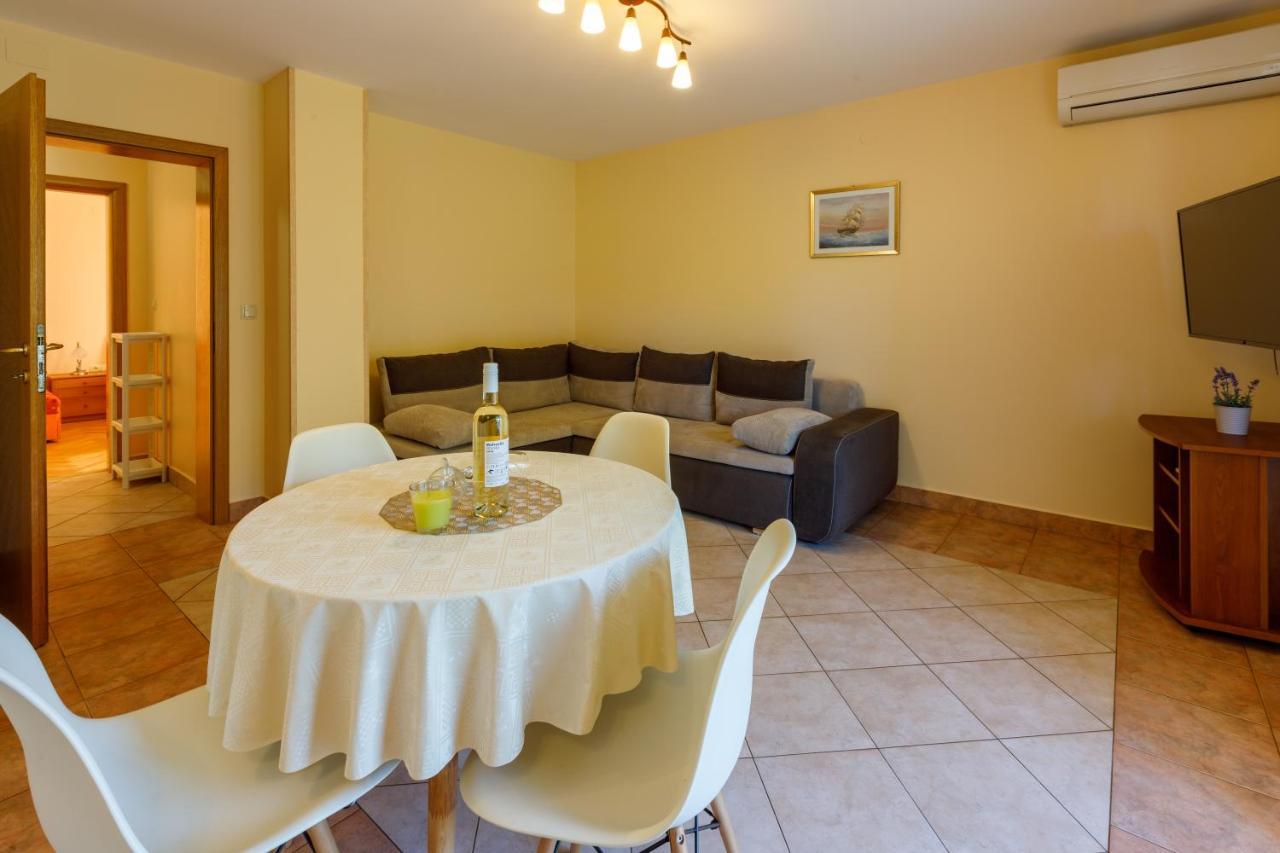 Amfora Apartments Crikvenica Exterior foto