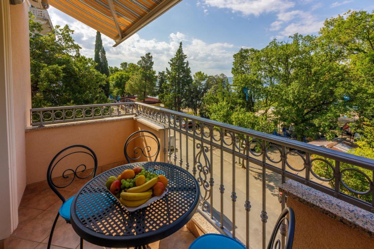 Amfora Apartments Crikvenica Exterior foto